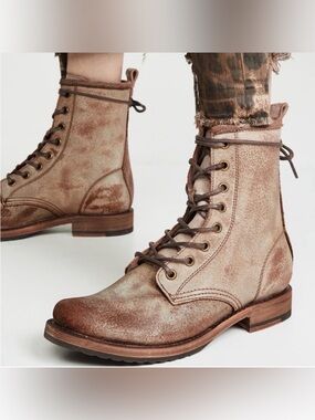 Frye Veronica Combat Chocolate Distressed Boots 8